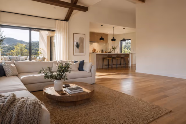 Airbnb & Short Term Rental Hosts